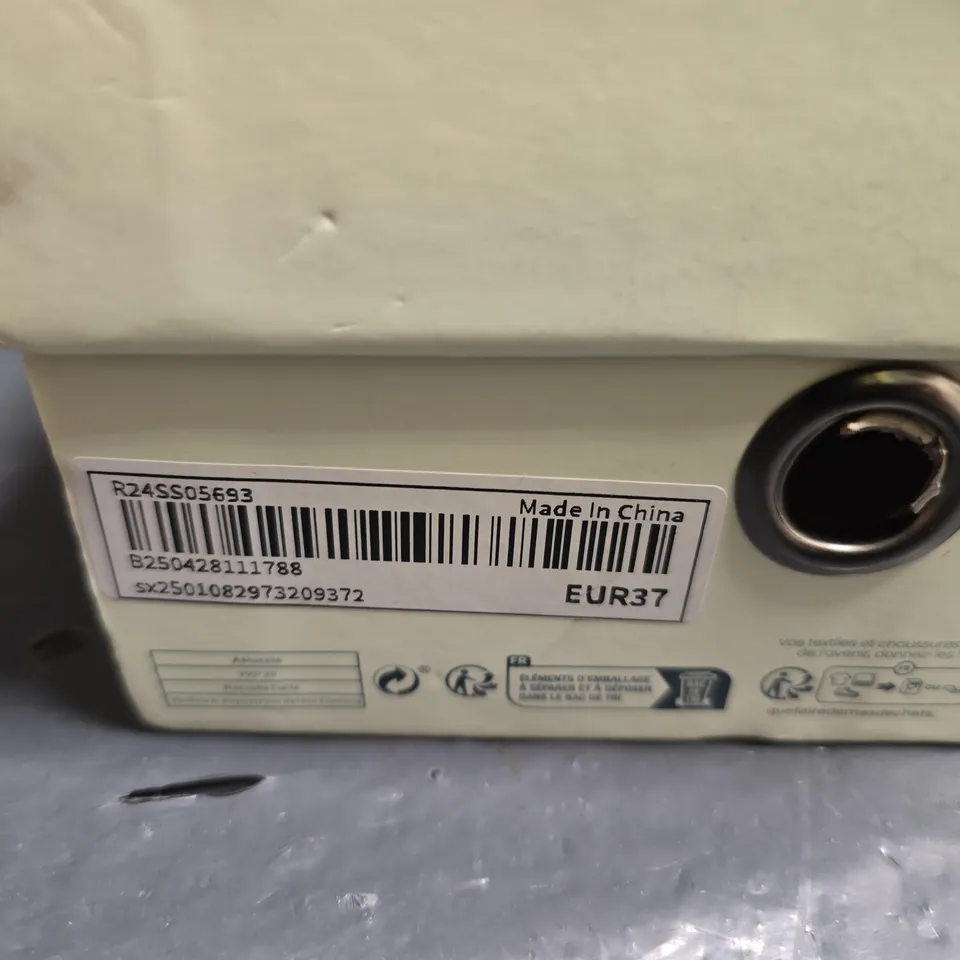 MOTF NATURALLY CHIC ESPADRILLE FLAT – BEIGE CANVAS WITH TAN TRIM, WOMEN'S UK 4 (EU 37)