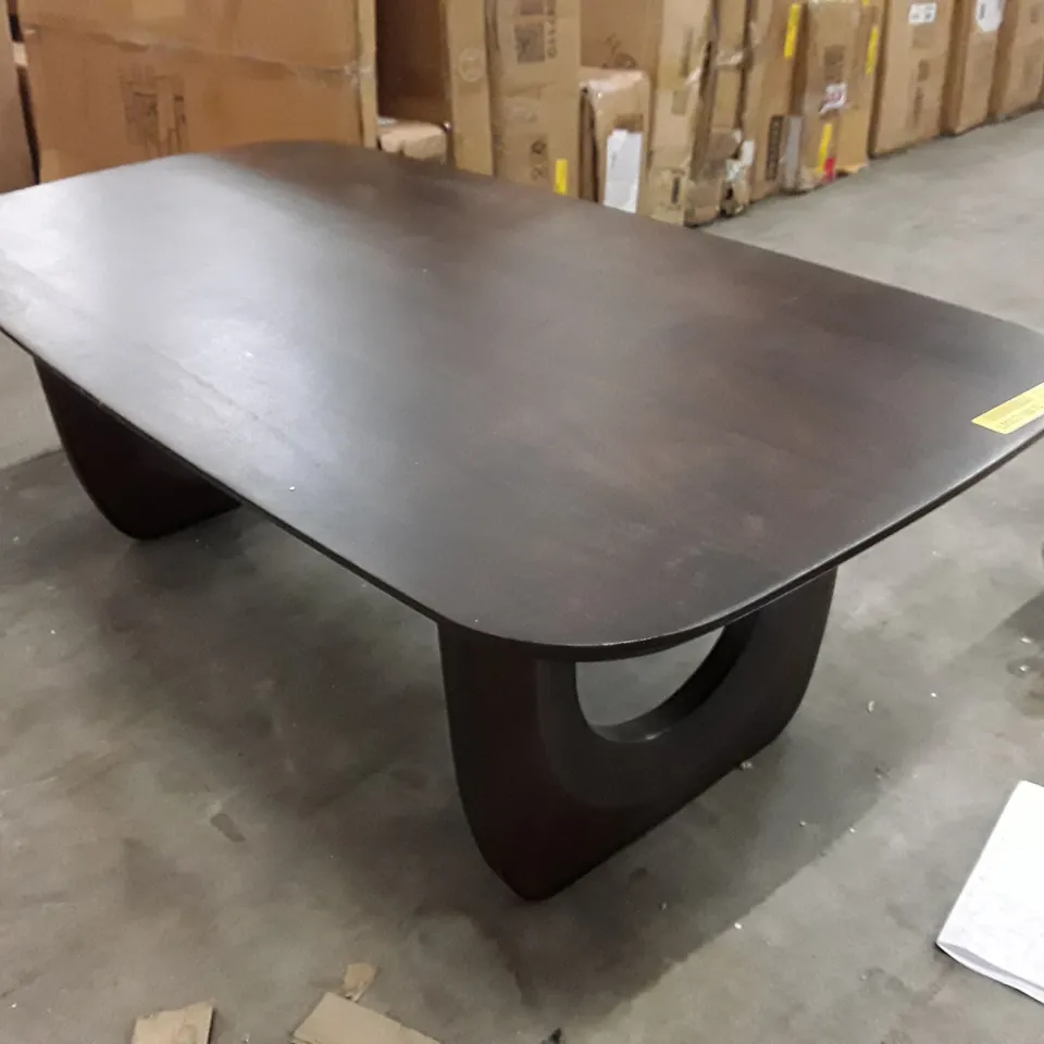 COFFEE TABLE - DARK OAK