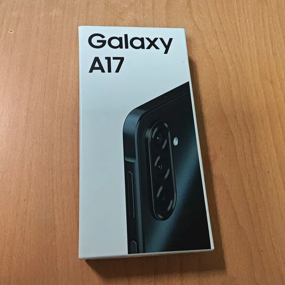 BOXED SAMSUNG GALAXY A17 4/128GB IN BLACK - SM-A175F
