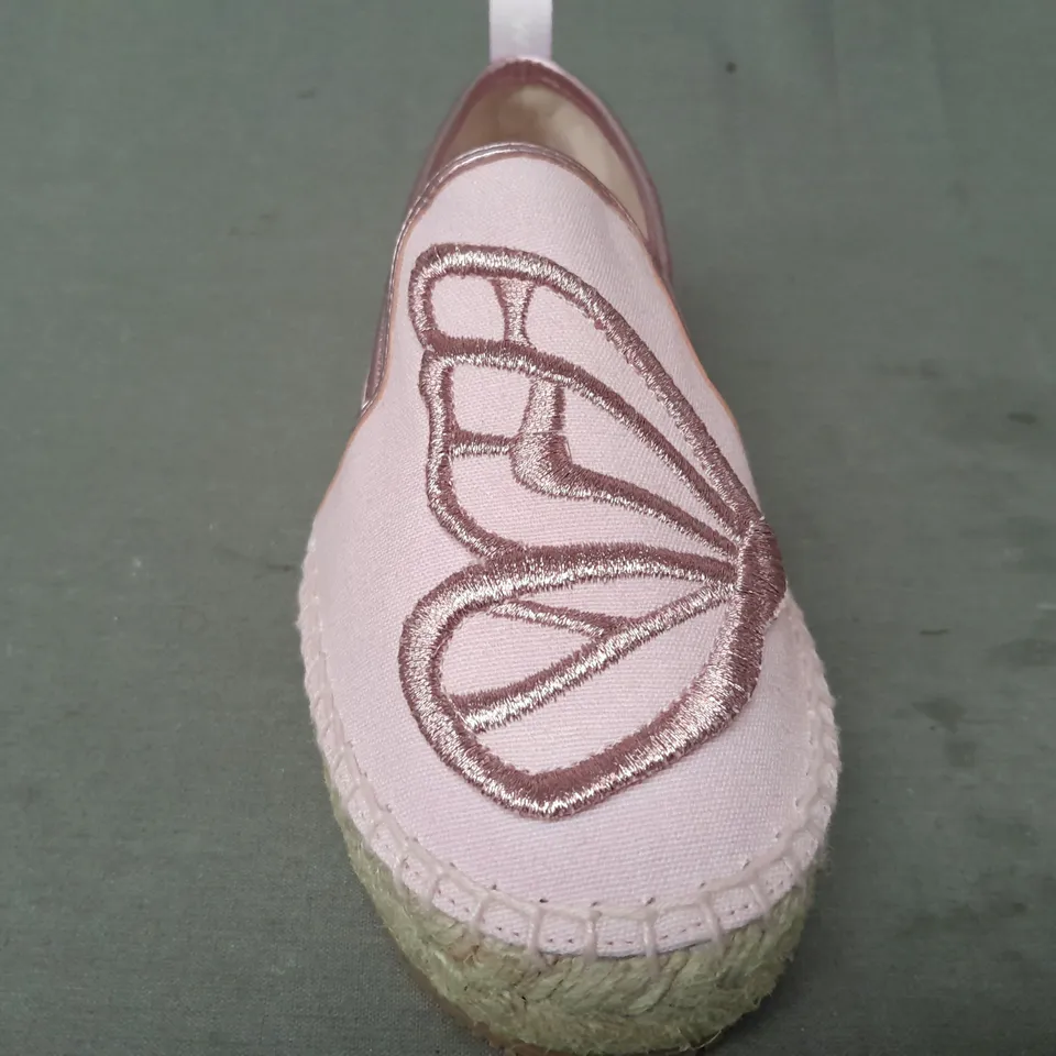 BOXED PAIR OF SOPHIA WEBSTER MINI KID'S SHOES IN PINK EU SIZE 31