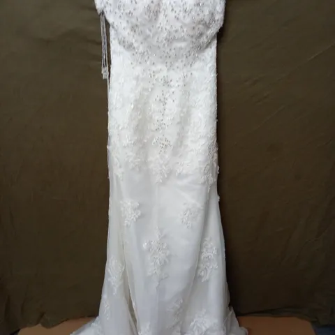 IVORY EMBELLISHED WEDDING DRESS - SIZE UNSPECIFIED