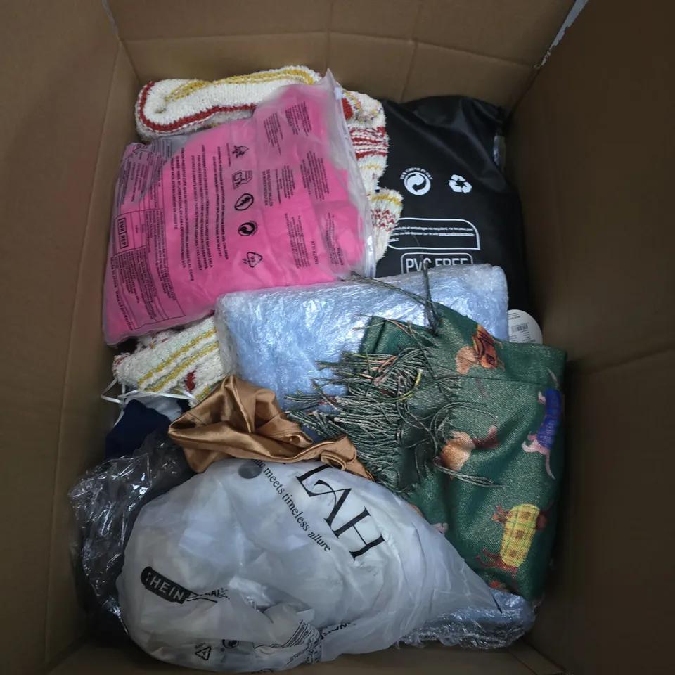 APPROXIMATELY 20 ASSORTED CLOTHING AND FASHION PRODUCTS IN VARIOUS STYLES AND SIZES - COLLECTION ONLY