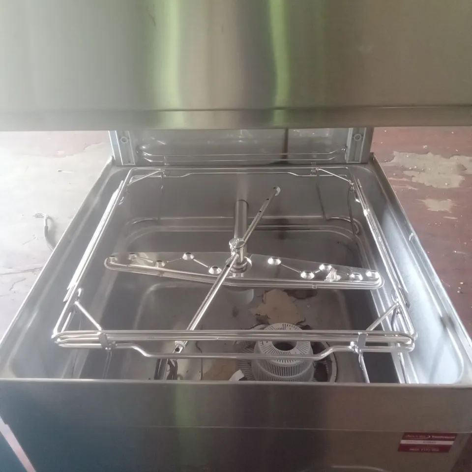 COMENDA PASS THROUGH DISHWASHER 