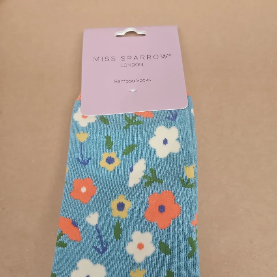 MISS SPARROW LONDON BAMBOO SOCKS – FLORAL PATTERN, ONE SIZE