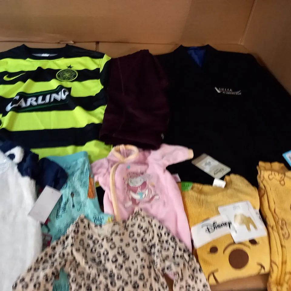 LARGE QUANTITY OF ASSORTED KIDS CLOTHING ITEMS TO INCLUDE MOTHERCARE, DISNEY AND PULL & BEAR