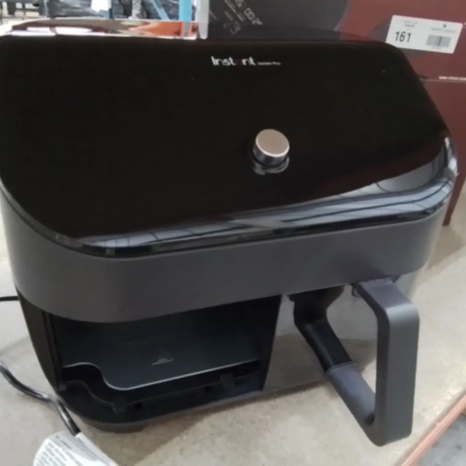 BOXED INSTANT VORTEX 8 IN 1 PLUS DOUBLE AIR FRYER 7.6L 
