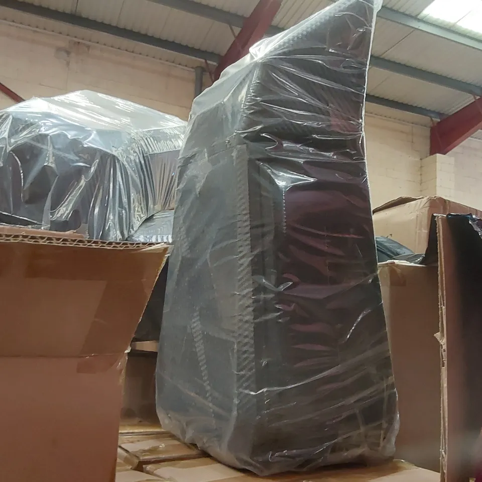 PALLET CONTAINING A LARGE QUANTITY OF STARLINK GEN 3 MOUNTS, CARBON EFFECT UTV STORAGE BAGS ECT