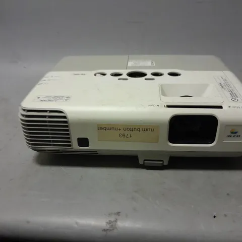 EPSON LCD PROJECTOR EB-93E 