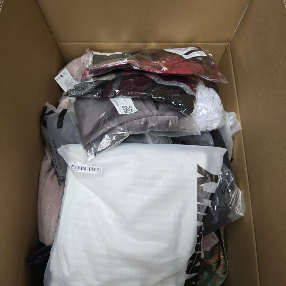 LARGE BOX OF ASSORTED CLOTHING ITEMS IN VARIOUS SIZES, STYLES AND COLOUR 