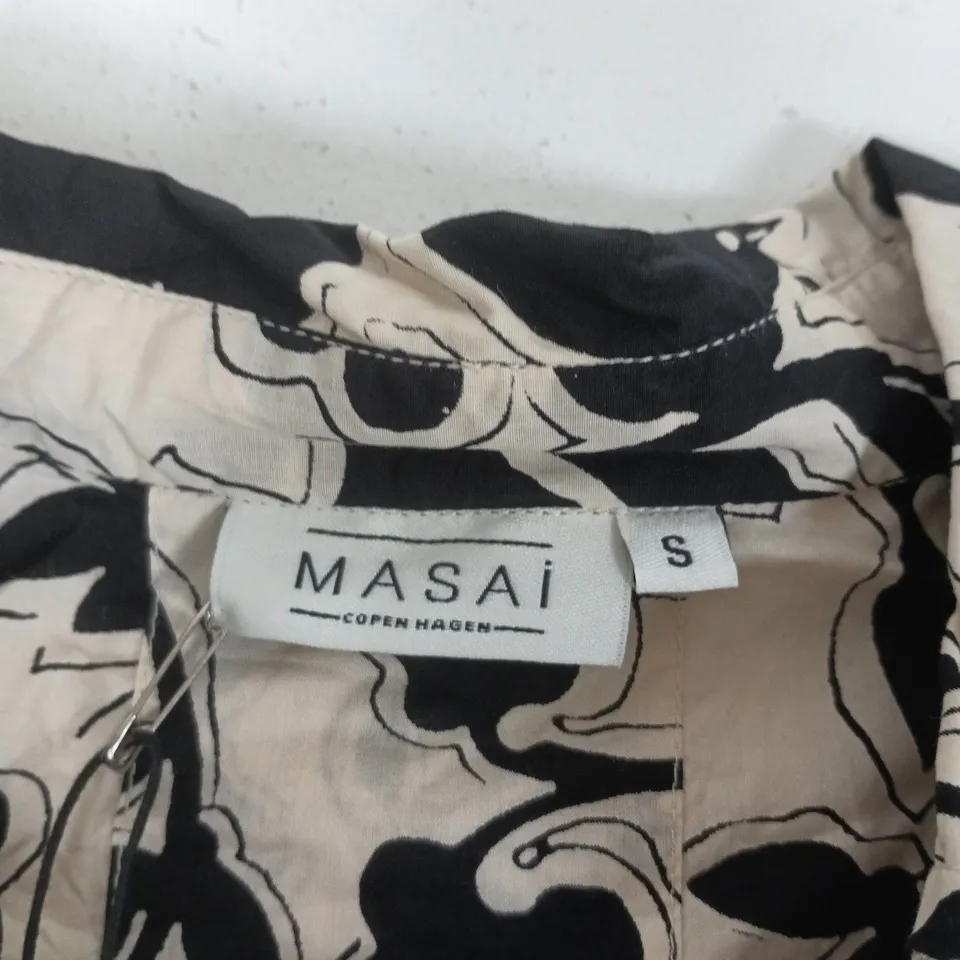 MASAI COPENHAGEN MALRISEMBA SHIRT – FLORAL BEIGE/BLACK, SIZE S