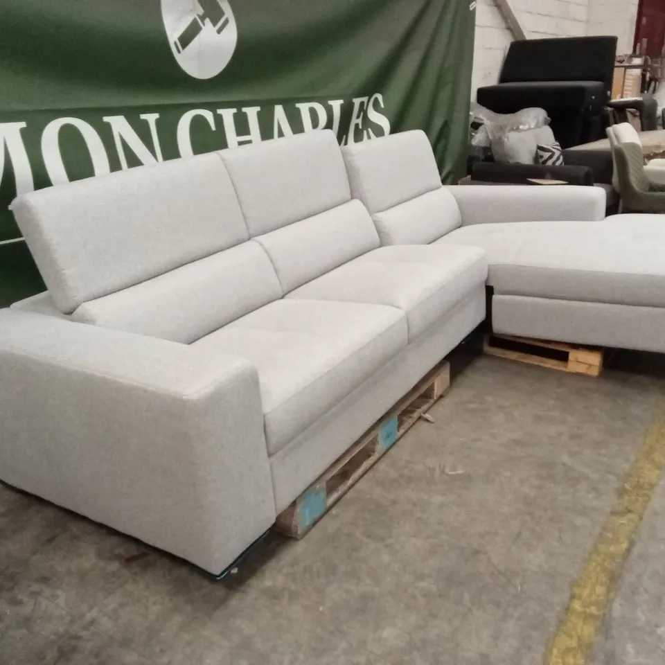 QUALITY DESIGNER 3 SEATER FABRIC UPHOLSTERED CHAISE SOFA