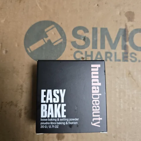 HUDA BEAUTY EASY BAKE LOOSE BAKING & SETTING POWDER 20 G