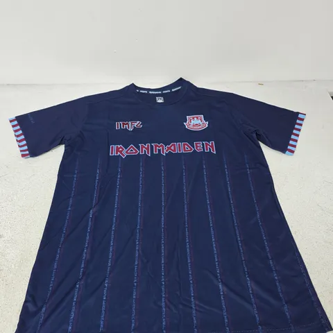 IRON MAIDEN X WEST HAM UNITED FC FOOTBALL T‑SHIRT – NAVY, UK SIZE L