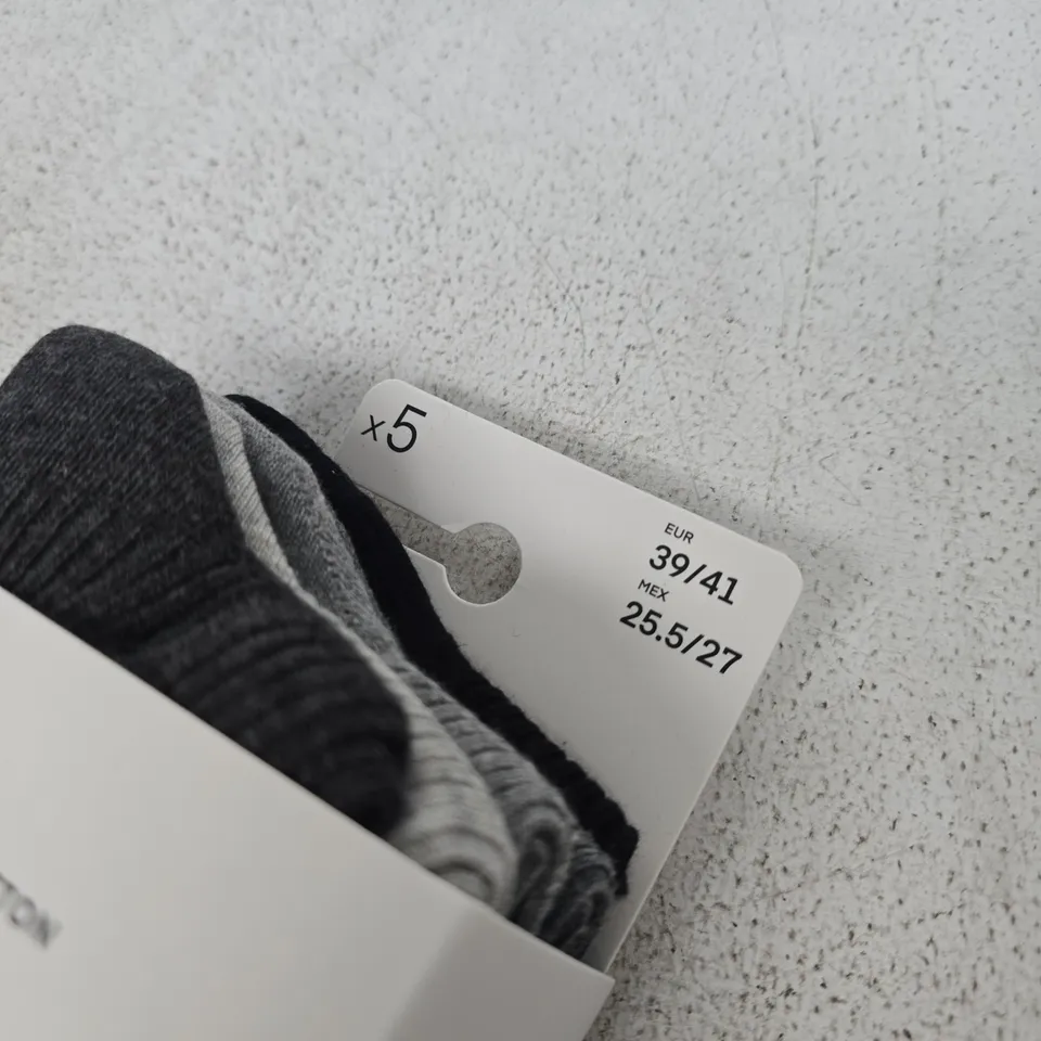 OYSHO ATHLEISURE QUARTER SOCKS – PACK OF 5, BLACK/GREY (EU 39/41)