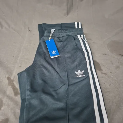 ADIDAS ORIGINAL TRACKSUIT BOTTOMS SIZE M