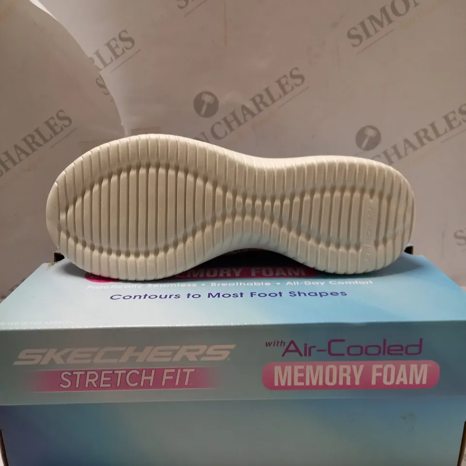 SKECHERS ULTRA FLEX GREY TRAINERS - SIZE 5.5
