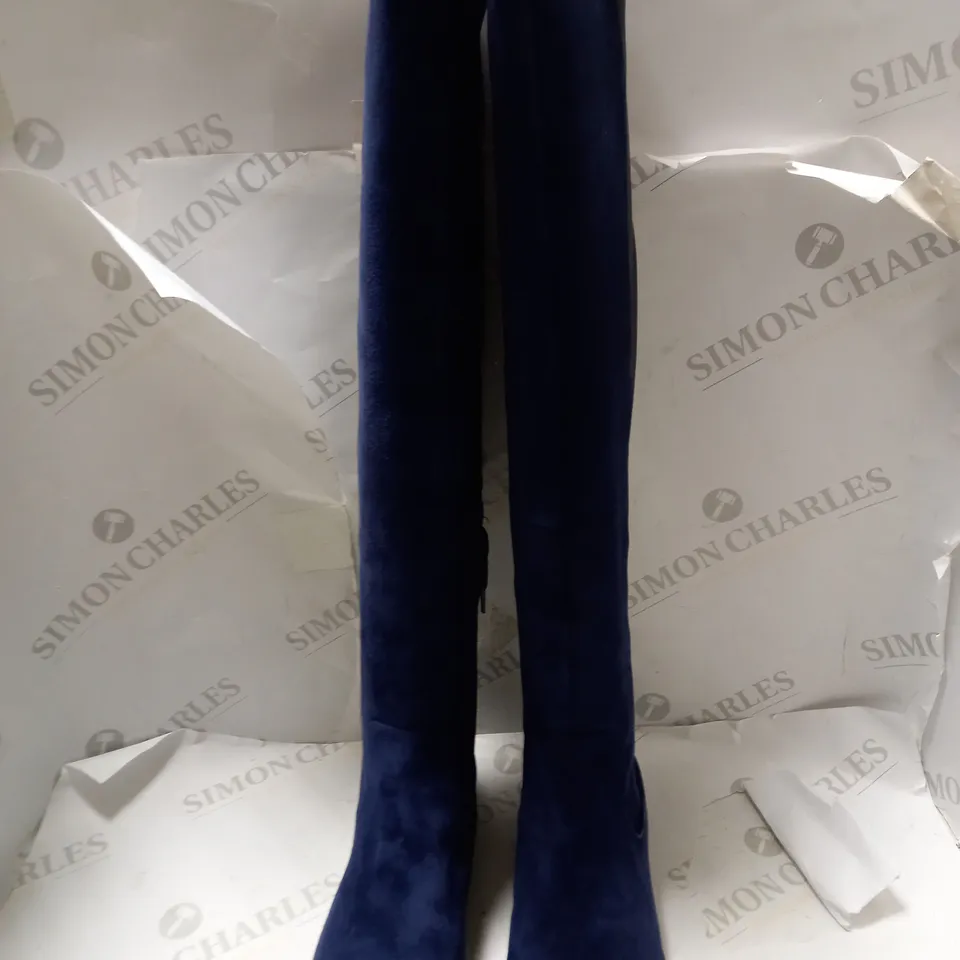 CLARKS NAVY SUEDE BIZZY BOOTS - SIZE 4