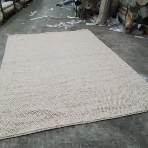 QUALITY DESIGNER AREA RUG - APPROXIMATELY 290X200