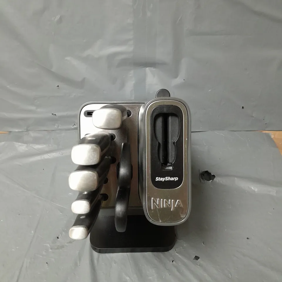 NINJA STAYSHARP KNIFE BLOCK - COLLECTION ONLY 