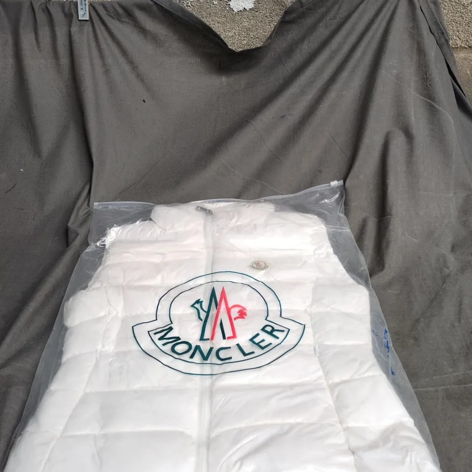 MONCLER GILET – WHITE
