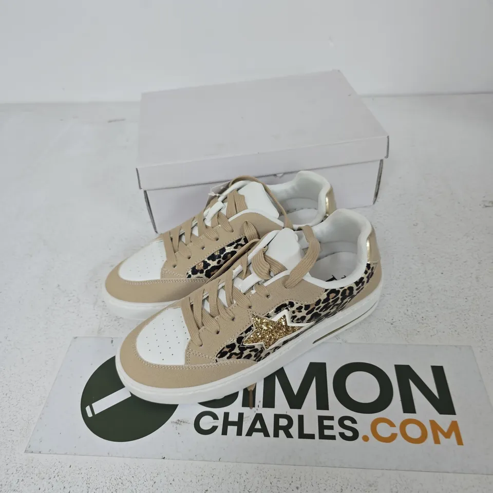 UK 7 E. SHOES BY EMMA WOMEN'S SNEAKERS – BEIGE & WHITE WITH LEOPARD PRINT & GOLD STAR