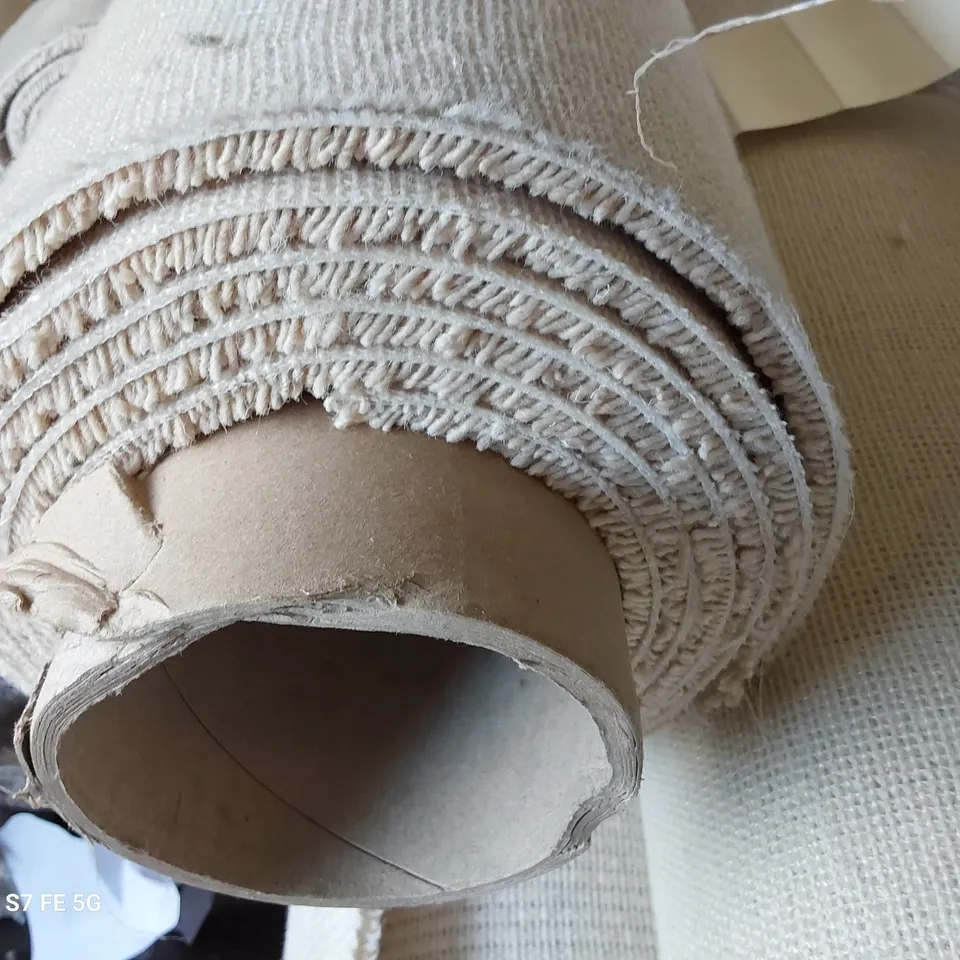 ROLL OF QUALITY LINGDALE HAWES CARPET APPROXIMATELY 5M × 2.75M