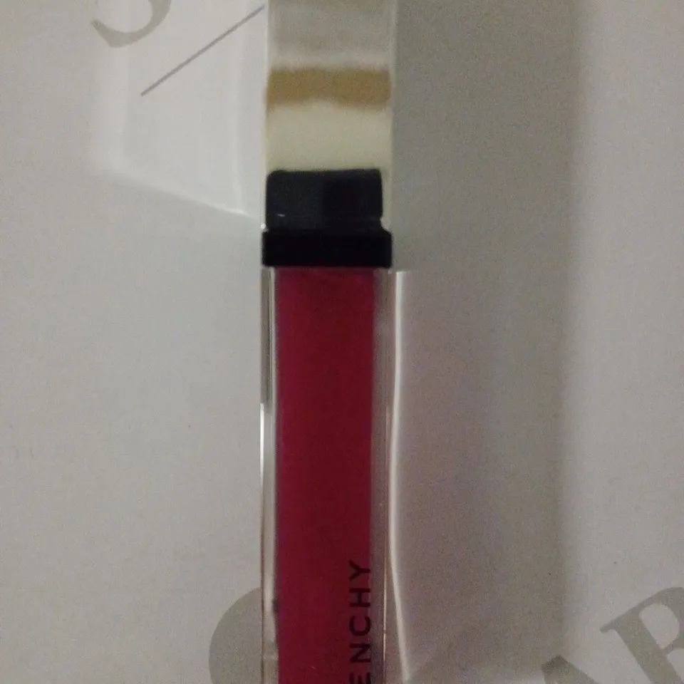 LOT OF 4 GIVENCHY SMOOTHING GLOSS BALM 6ML, 26 FORBIDDEN BERRY