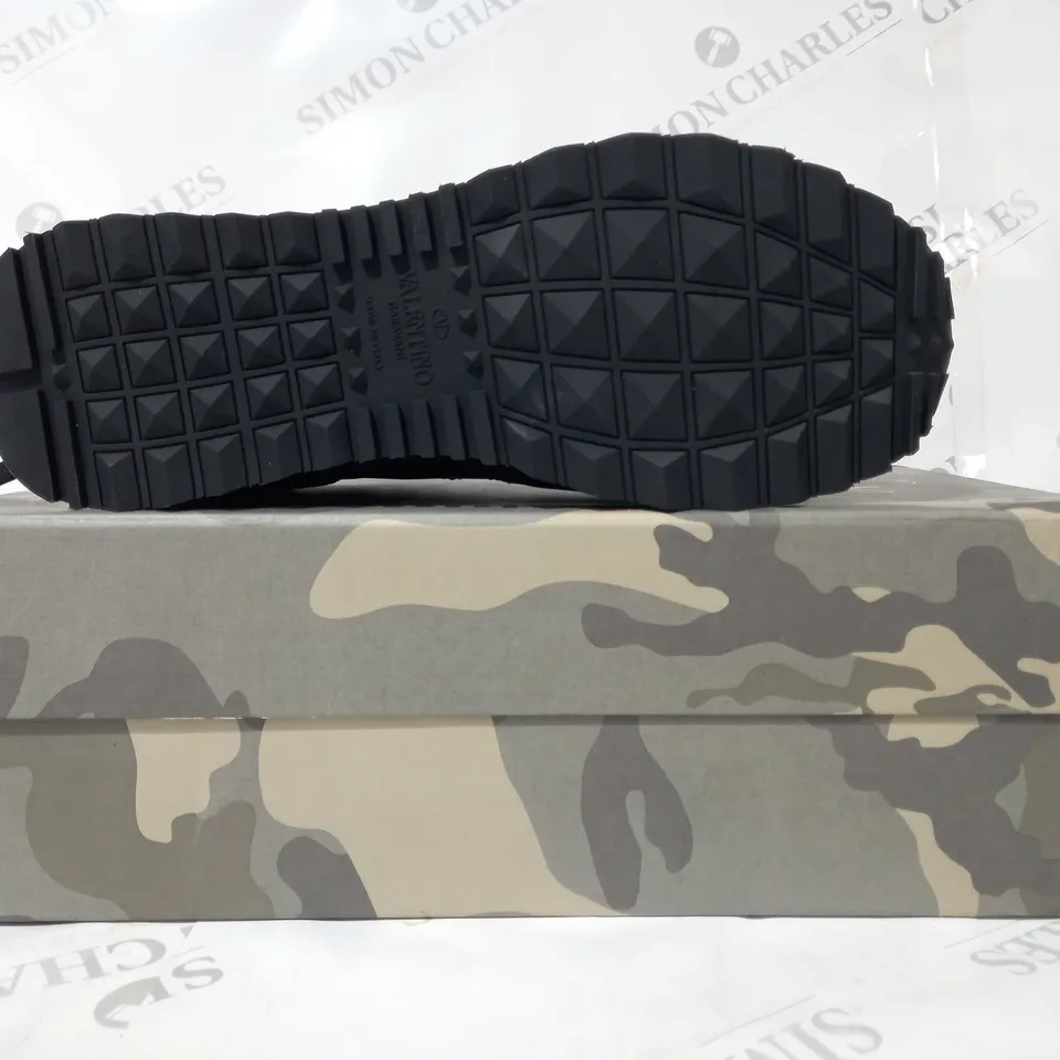 BOXED PAIR OF VALENTINO GARAVANI SHOES IN BLACK/BLUE CAMO EU SIZE 42