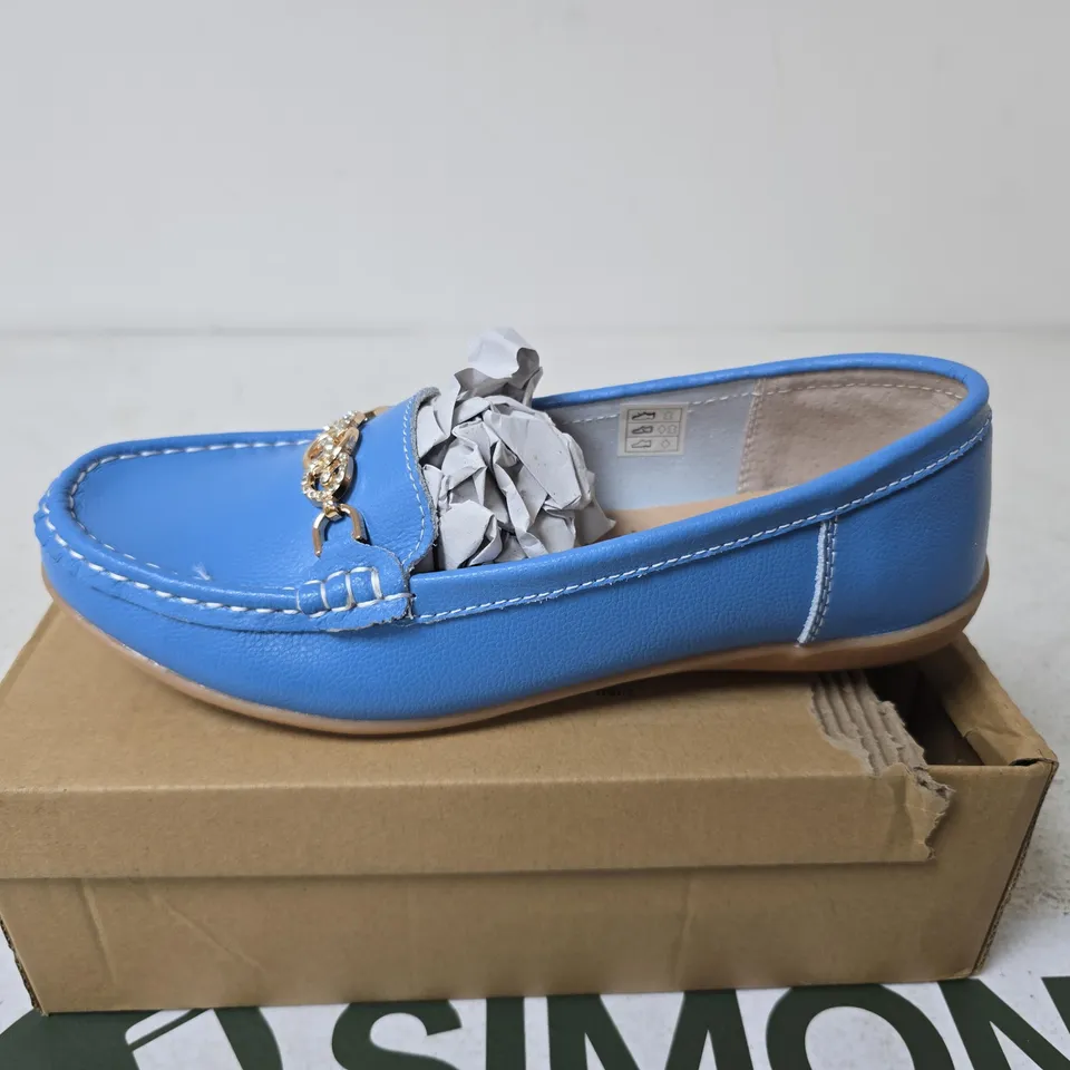 BOXED JO & JOE KASBAH SHOES, AZUER BLUE - SIZE 7