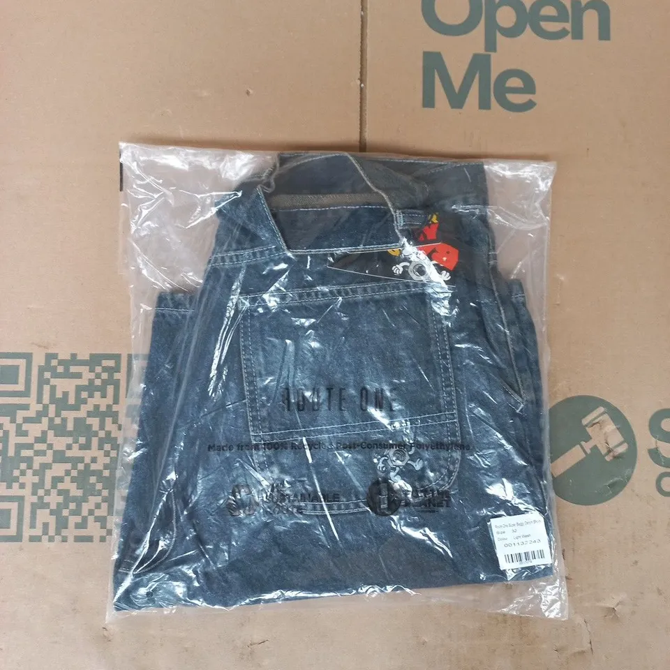 BAGGED ROUTE ONE SUPER BAGGY DENIM SHORTS IN BLUE SIZE 32