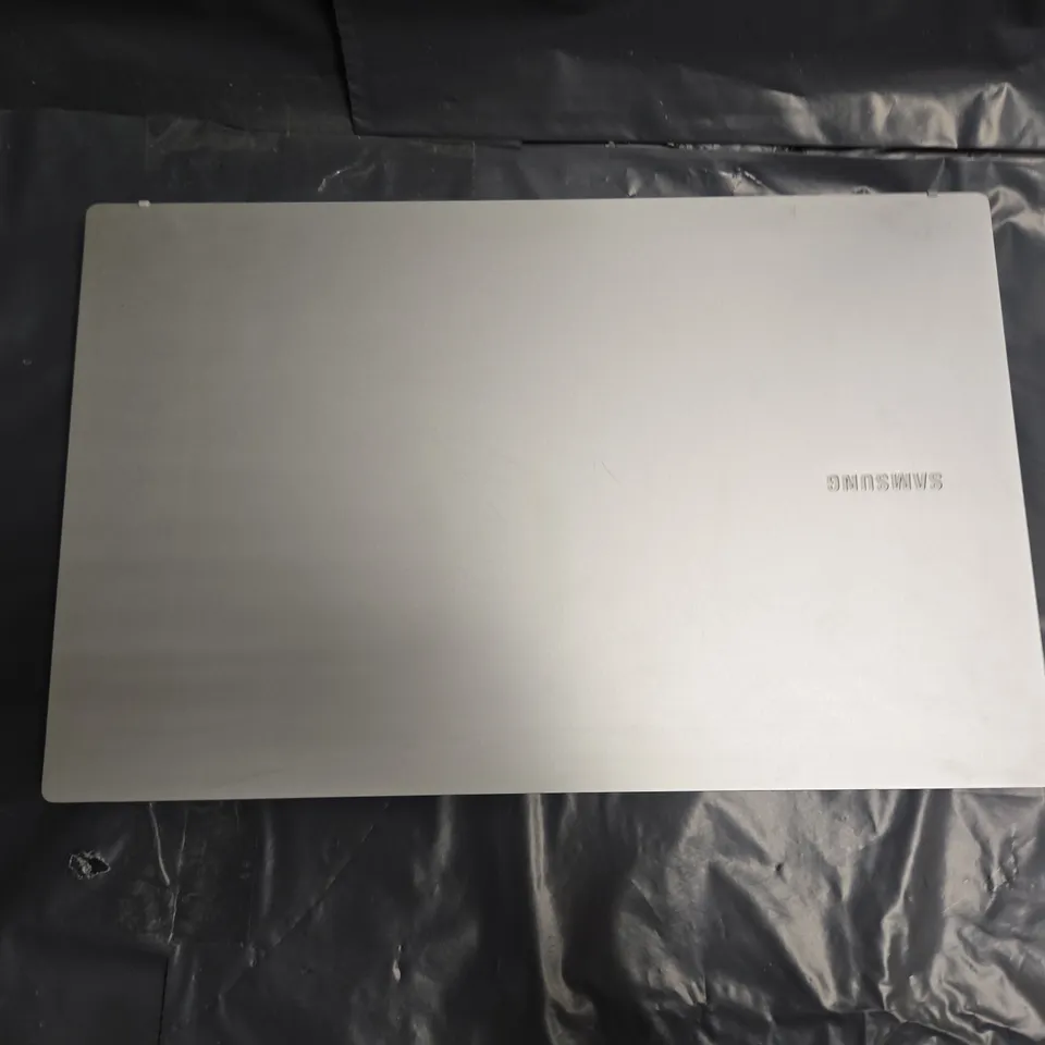 SAMSUNG NP755XDA LAPTOP