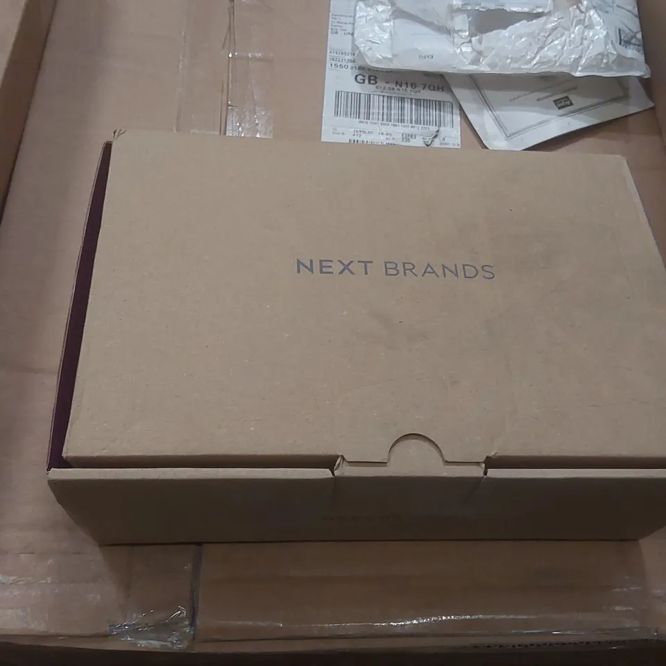 BOXED BIRKENSTOCK WOMEN'S SANDALS - SIZE 40