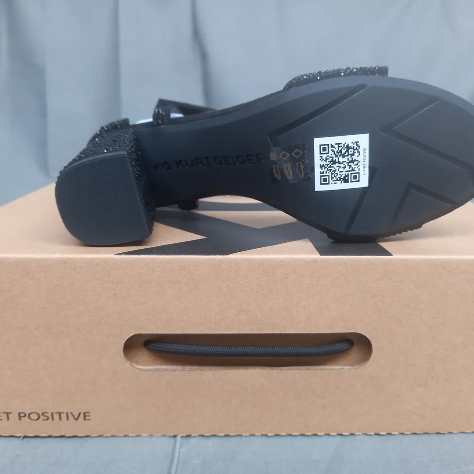 BOXED PAIR OF KG KURT GEIGER HEELS IN BLACK EU SIZE 37