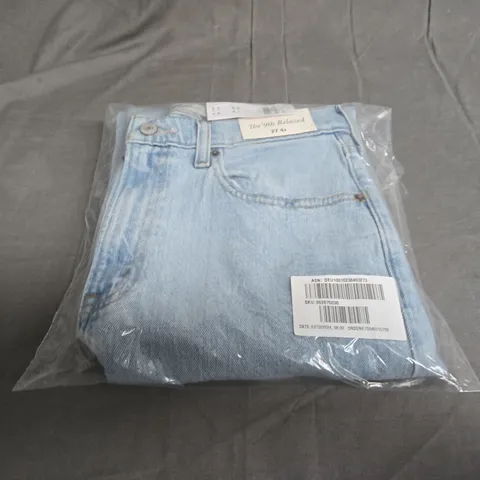 BAGGED ABERCROMBIE AND FITCH 90'S RELAXED DENIM JEANS SIZE W27