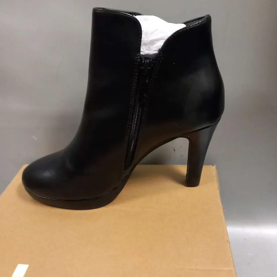 BOXED LINZI LAYARA BLACK PU SIZE 5