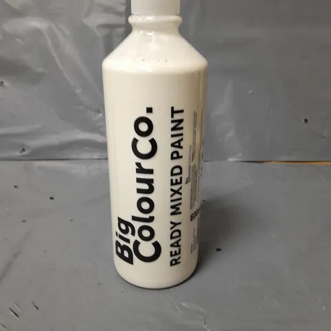 LOT OF 6 BOTTLES OF READY MIXED PAINT - WHITE - 600ML PER BOTTLE