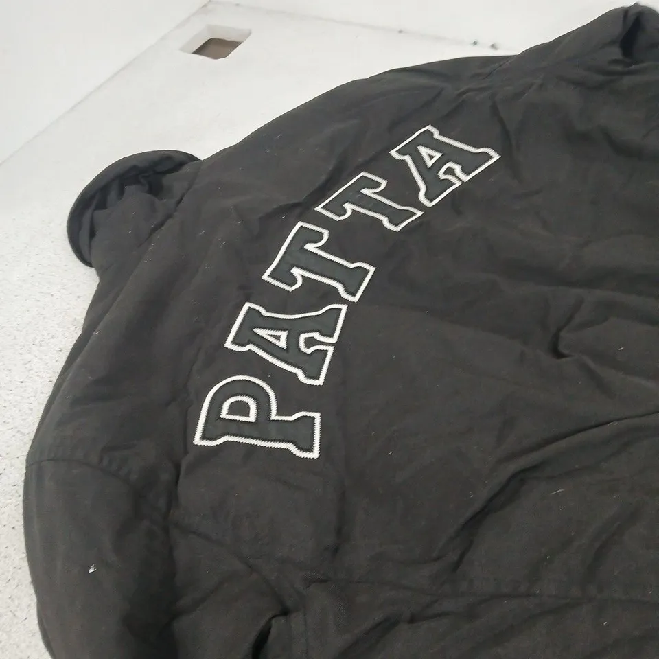 PATTA ORIGINAL CLOTHING BOMBER JACKET – BLACK – UK SIZE L