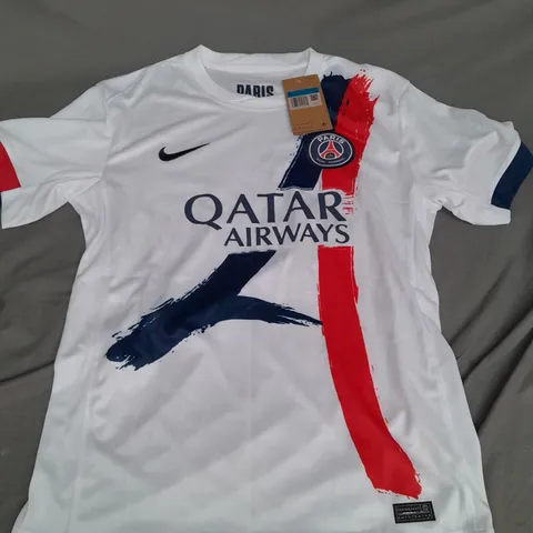 NIKE PARIS SAINT GERMAIN FOOTBALL SHIRT IN WHITE - MEDIUM