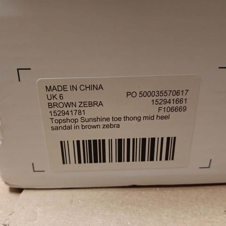 TOPSHOP SUNSHINE TOE-THONG MID-HEEL SANDAL – BROWN ZEBRA PRINT, UK 6