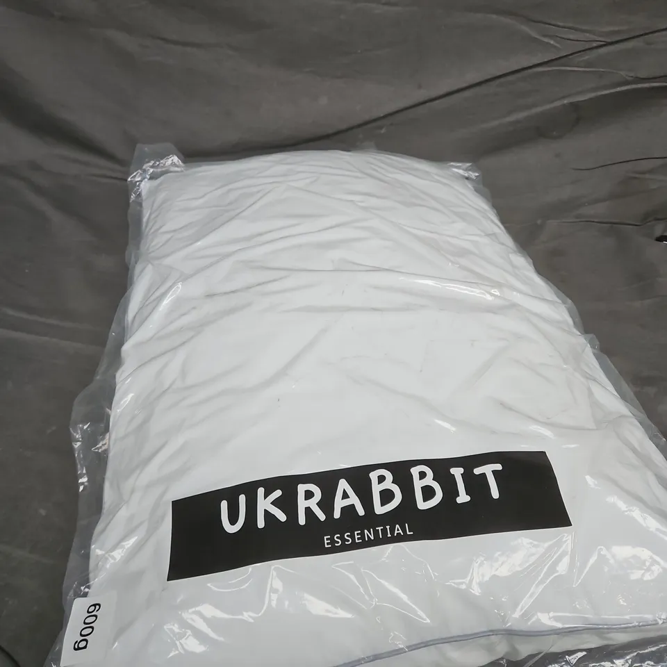 UK RABBIT ESSENTIAL PILLOW 