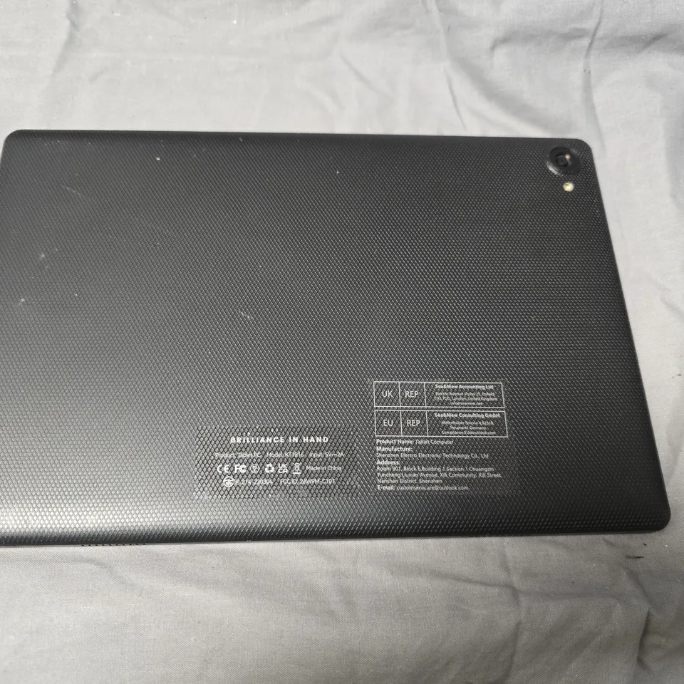TABLET (UNKNOWN BRAND) – BLACK, TEXTURED BACK, FRONT SCREEN WITH PROTECTIVE FILM 