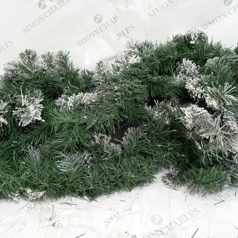 BOXED 9FT PRELIT EMPEROR FLOCKED GARLAND (1 BOX)