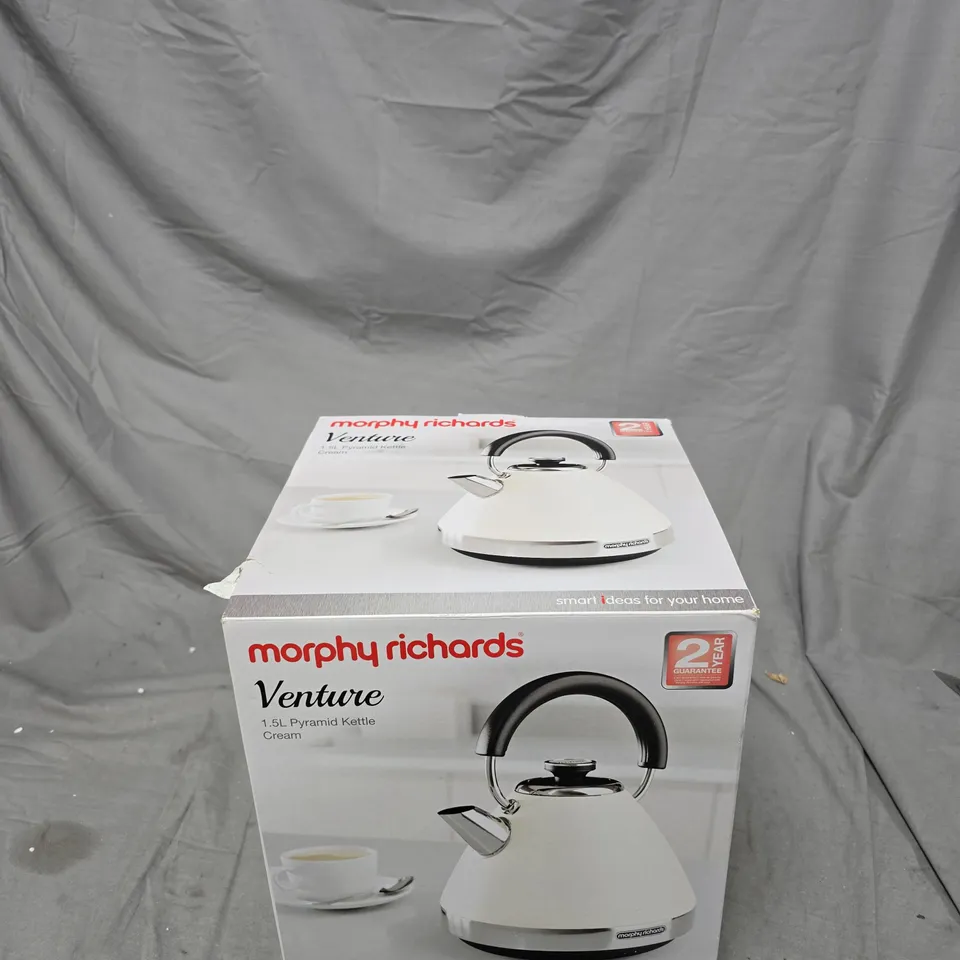 MORPHY RICHARDS VENTURE 1.5L PYRAMID KETTLE – CREAM (BOXED)