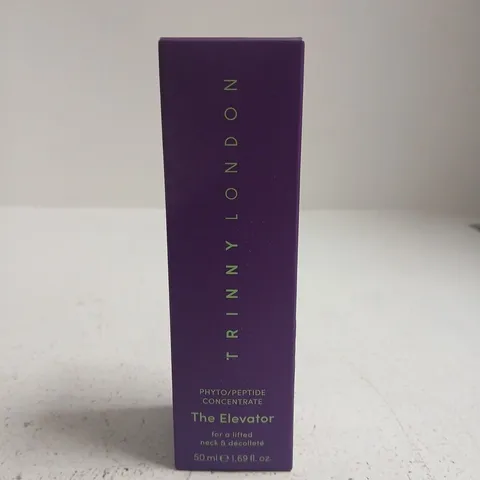 TRINNY LONDON THE ELEVATOR PHYTO/PEPTIDE CONCENTRATE β NECK & DΓCOLLETΓ SERUM, 50 ML, BOXED