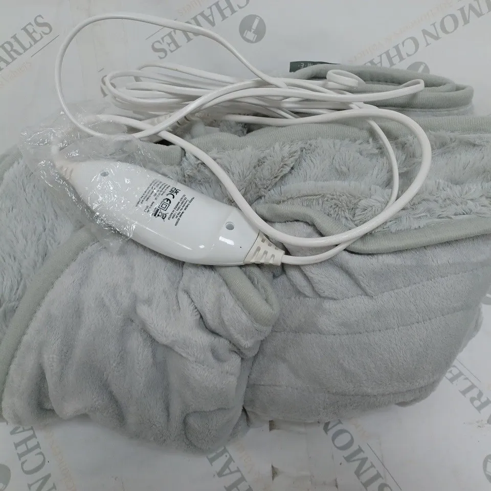 COZEE HOME HEATED BLANKET IN LIGHT GREY