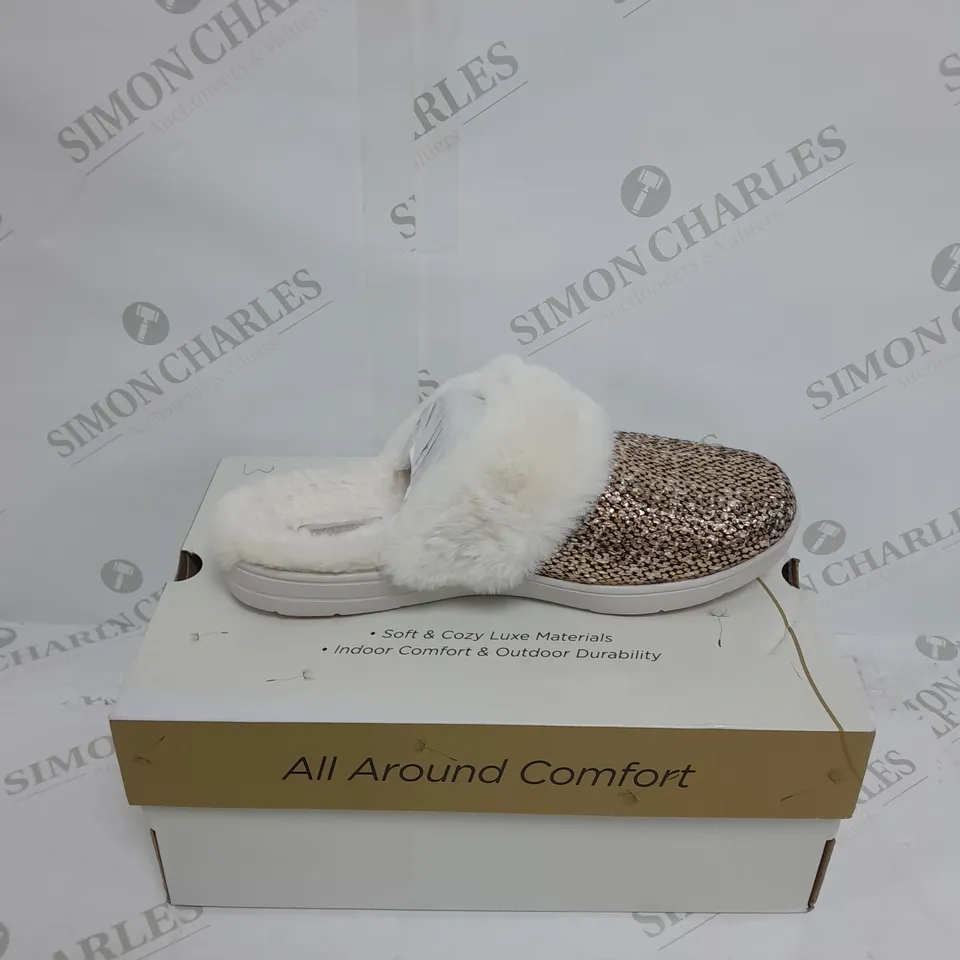 SKECHERS ARCH SLIPPERS, ROSE GOLD - SIZE 5