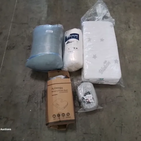 PALLET OF ASSORTED BEDROOM AND COMFORT BASED PRODUCTS TO INCLUDE; PILLOWS, SUPPORT SEAT CUSHIONS AND SIMILARLY RELATED GOODS