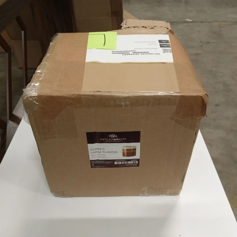 BOXED ALFREDA STONE CACHEPOT