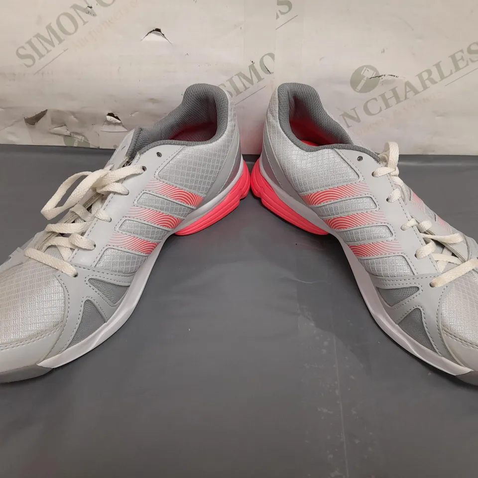 PAIR OF ADIDAS TRAINERS IN GREY/PINK UK SIZE 8