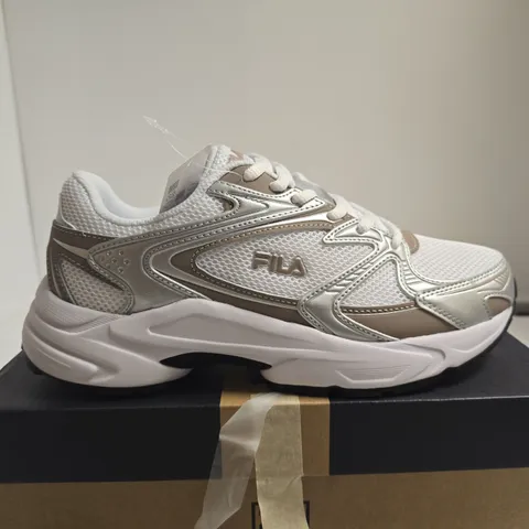 BOXED PAIR OF FILA HEROIC II WOMEN'S SNEAKERS – WHITE/TAUPE GREY, UK 3.5
